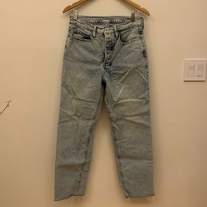 Old Navy Extra High Rise Sky Straight Acid Wash Jean